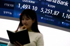 李正在明资图源：韩媒李正在明29日下战书发帖称